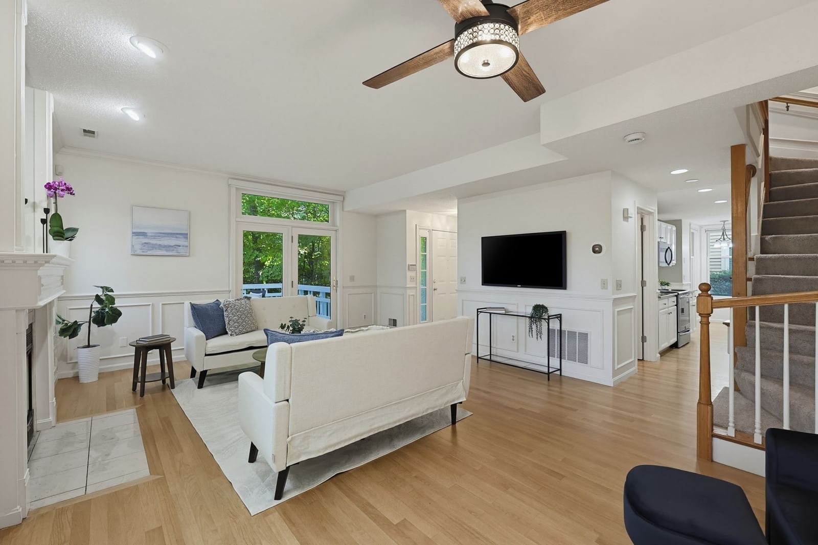 85 Hammond Pl #85 Woburn — Photo 1 of 35