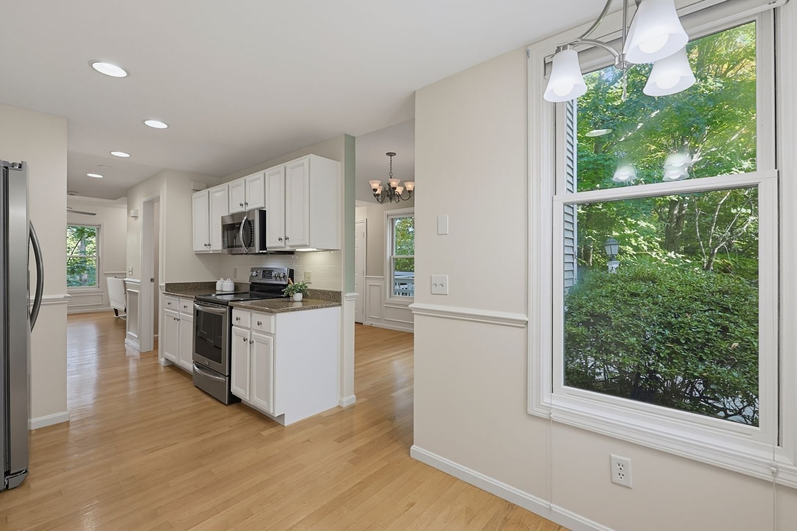 85 Hammond Pl #85 Woburn — Photo 12 of 35