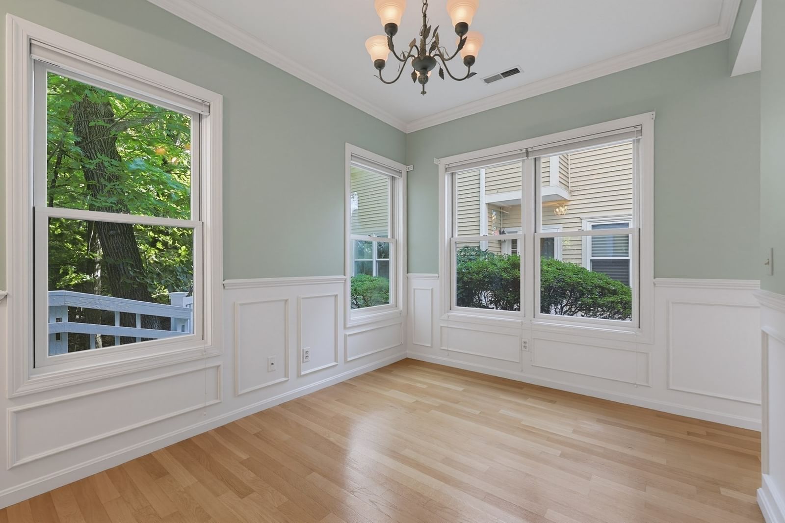 85 Hammond Pl #85 Woburn — Photo 14 of 35