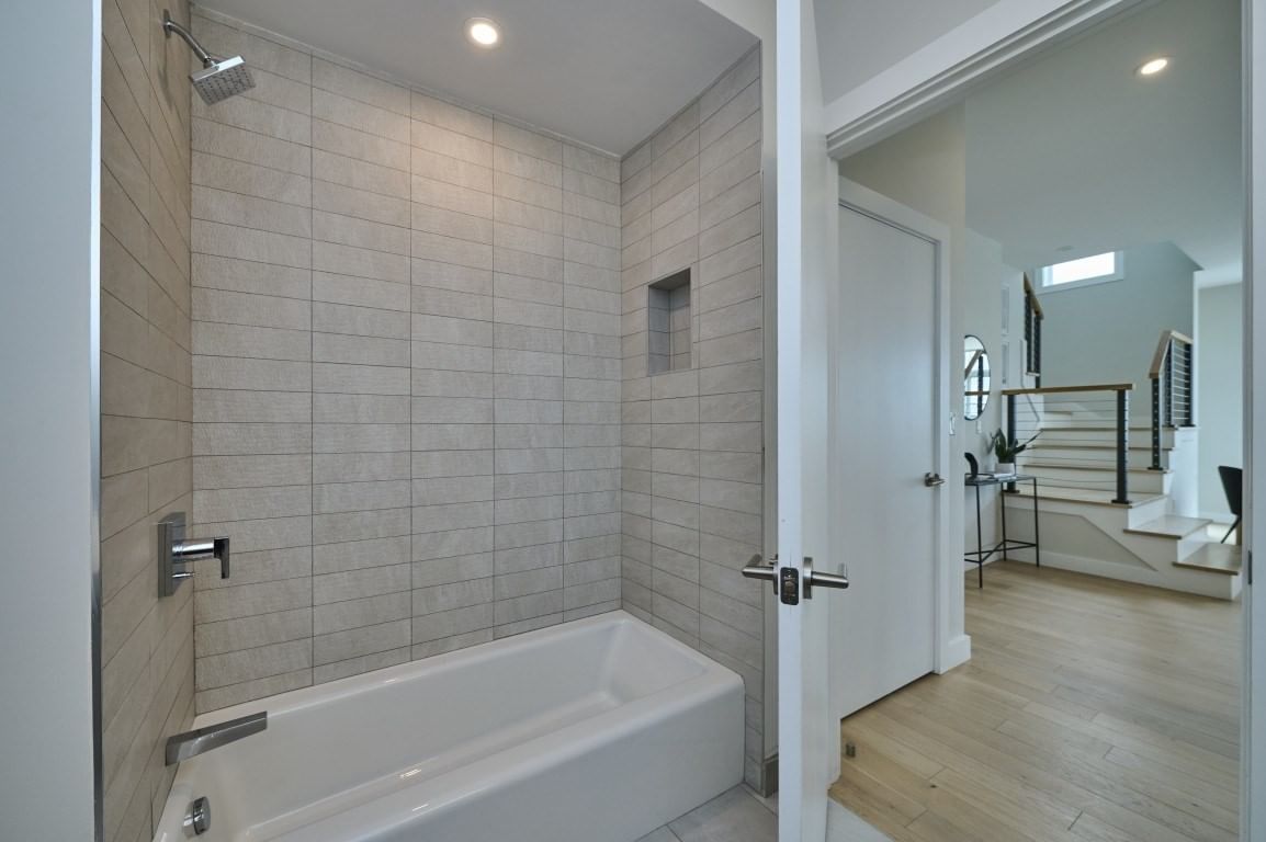 471 Somerville Ave #3 Somerville — Photo 12 of 32