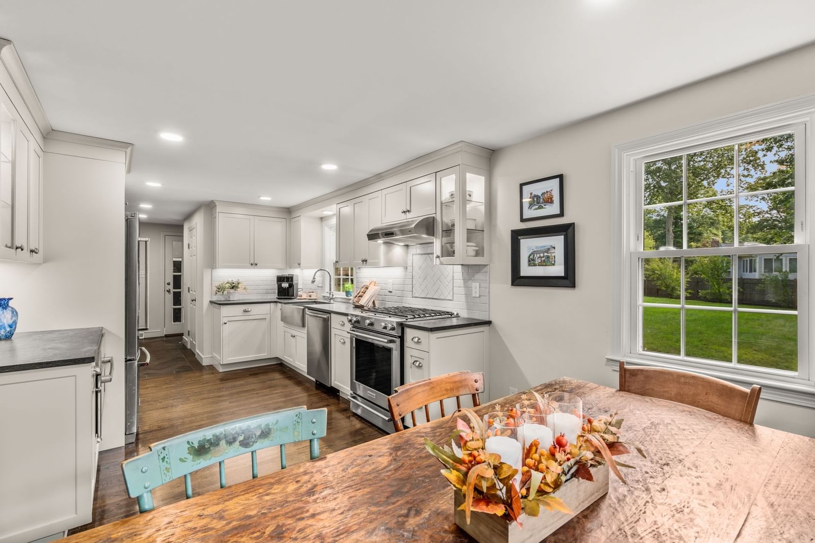 67 Pine Street Medfield — Photo 9 of 34