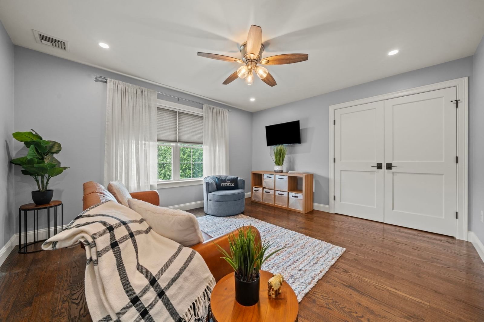 2 Oneil Way Saugus — Photo 17 of 41