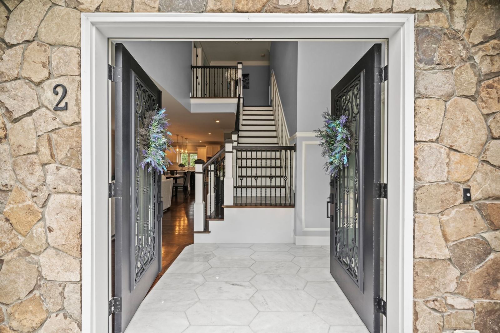 2 Oneil Way Saugus — Photo 3 of 41