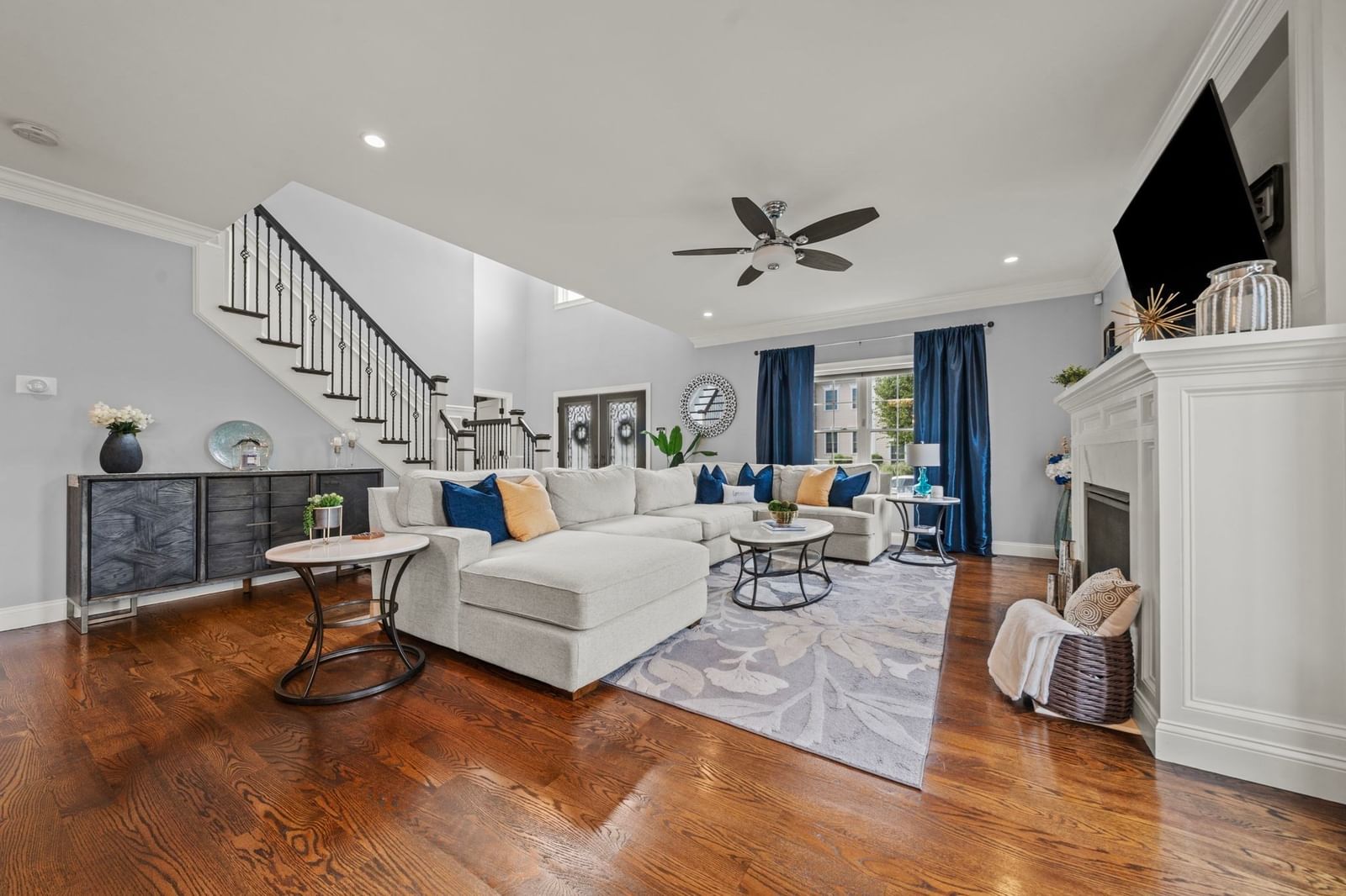 2 Oneil Way Saugus — Photo 9 of 41