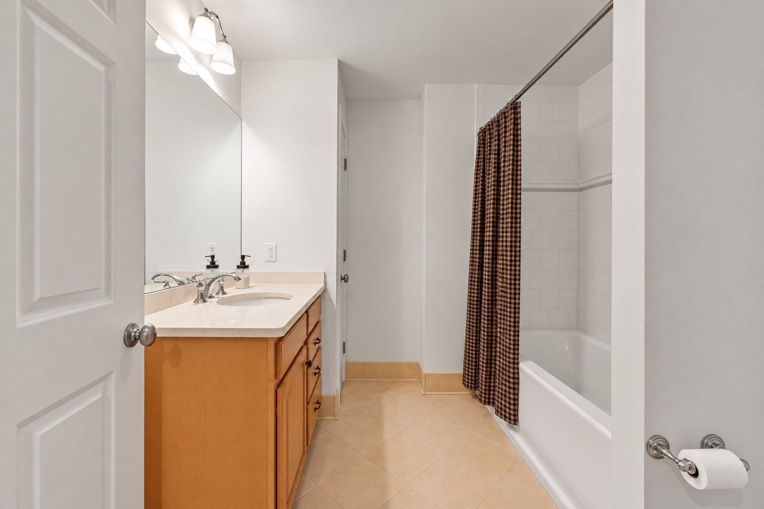 95 Conant St #214 Concord — Photo 19 of 39