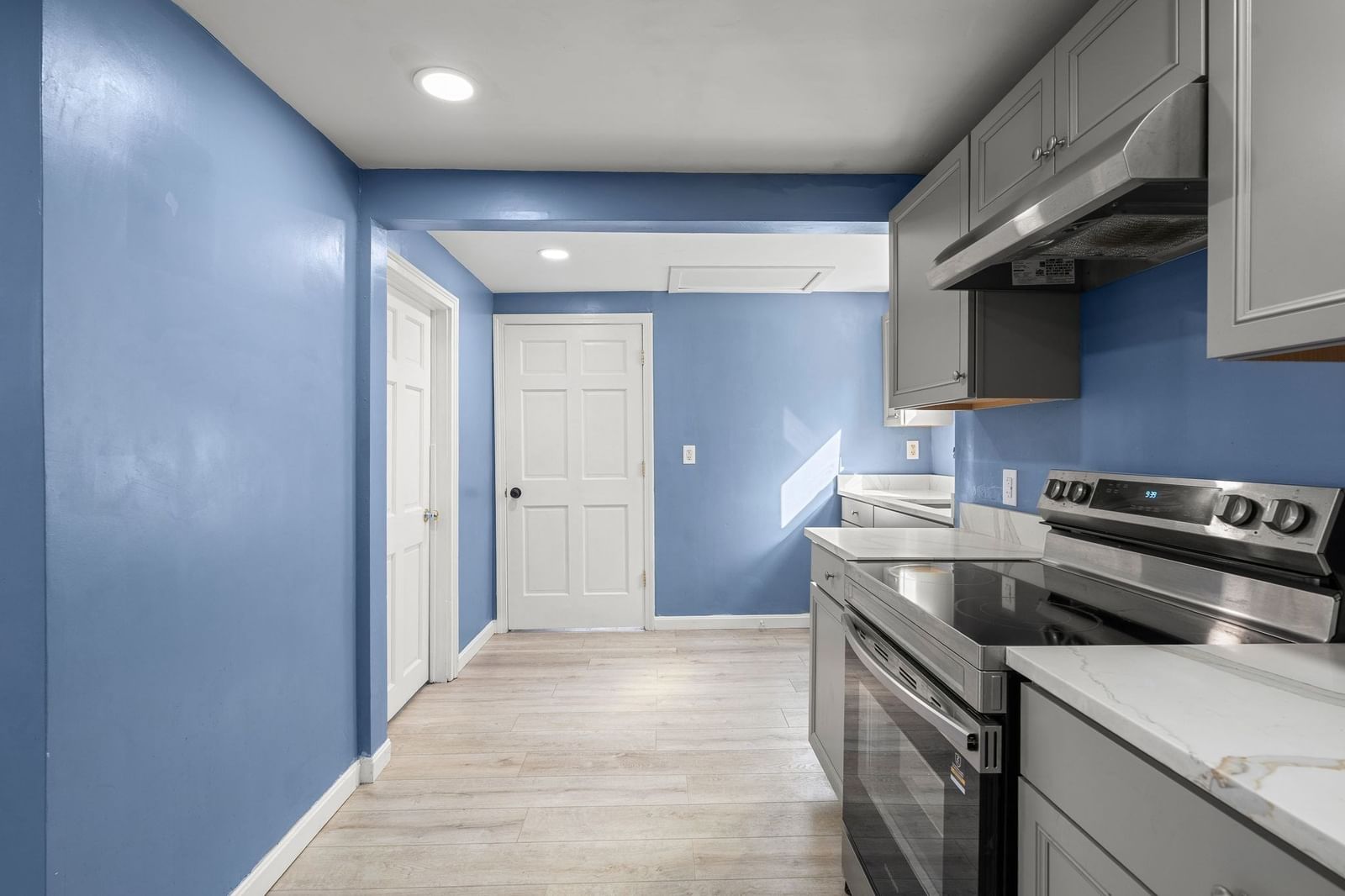 461 Bridge Street Weymouth — Photo 10 of 42