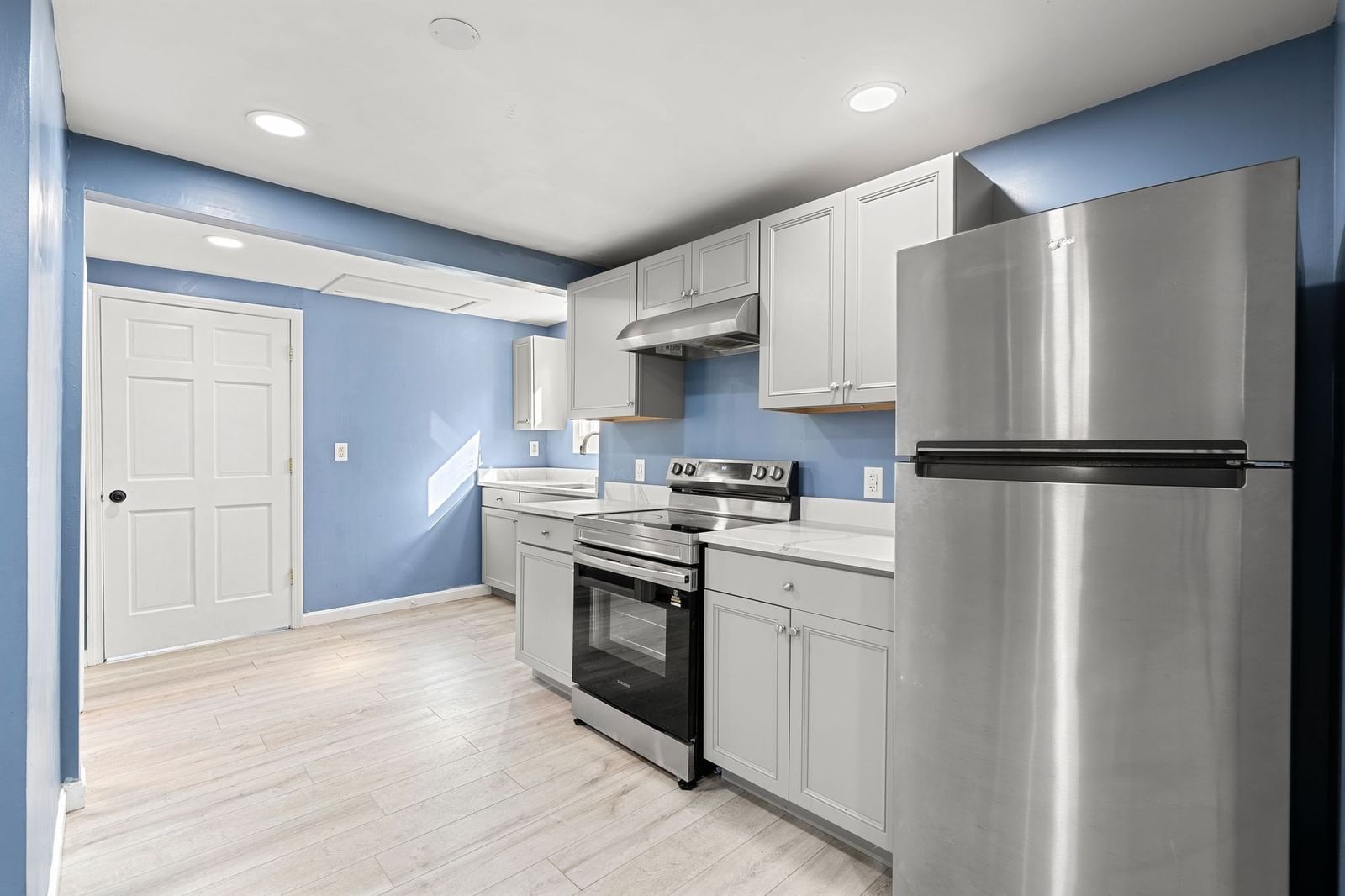 461 Bridge Street Weymouth — Photo 7 of 42