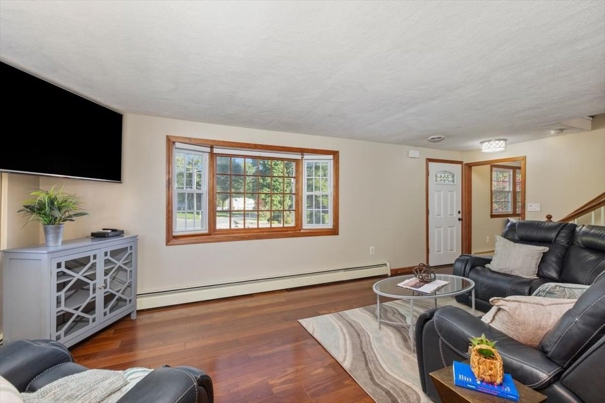 238 Beech St Tewksbury — Photo 17 of 38