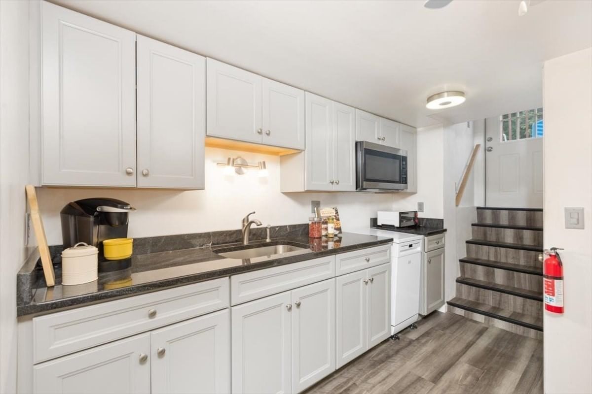 238 Beech St Tewksbury — Photo 32 of 38