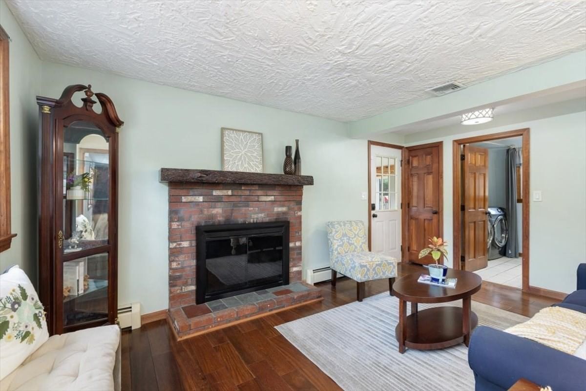 238 Beech St Tewksbury — Photo 8 of 38