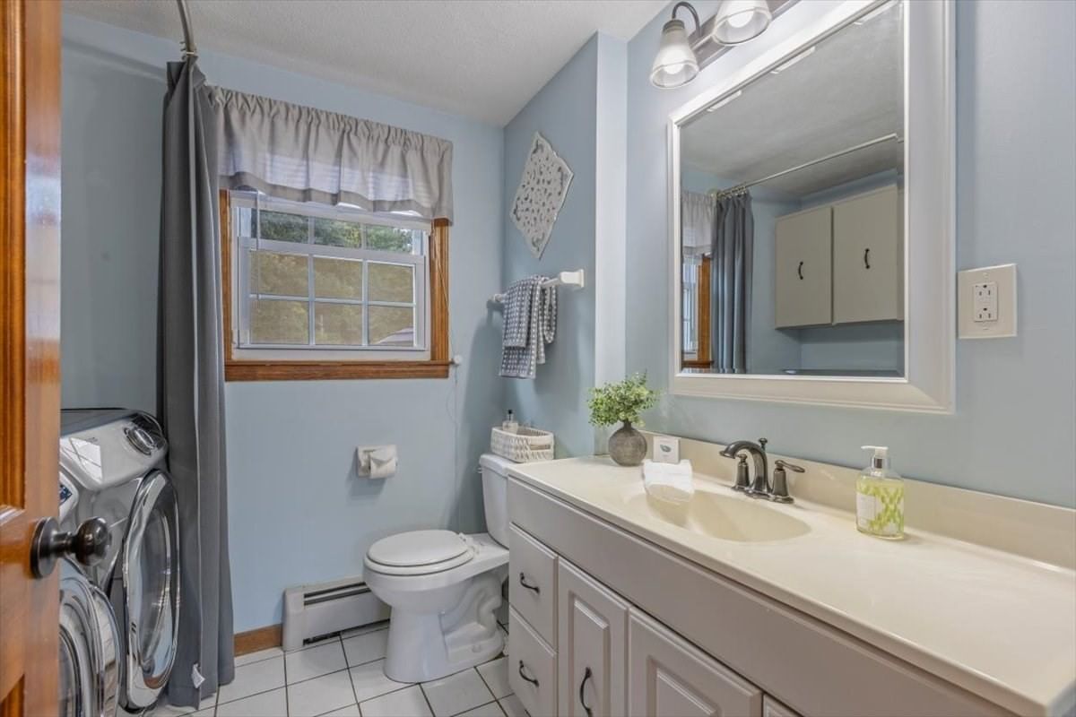 238 Beech St Tewksbury — Photo 9 of 38