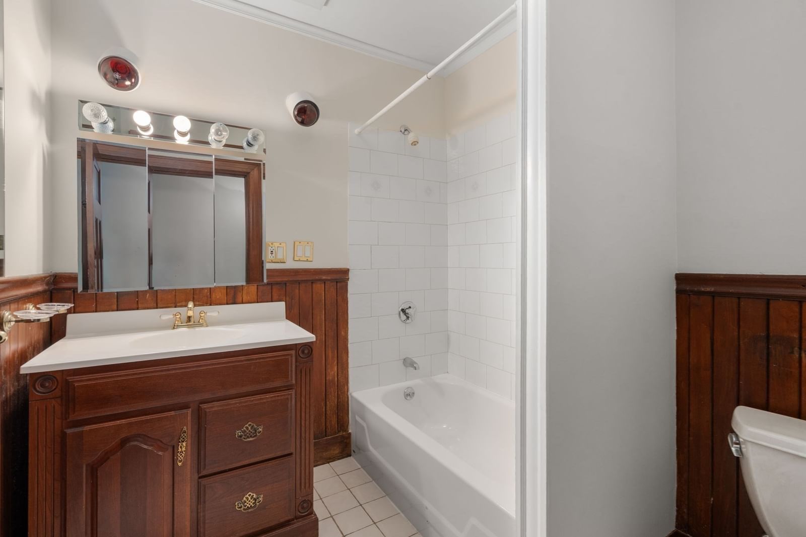 367 Otis St Newton — Photo 29 of 32