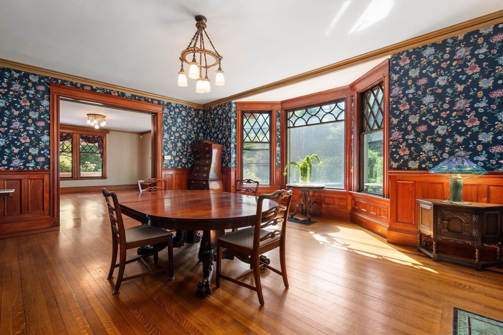 367 Otis St Newton — Photo 7 of 32