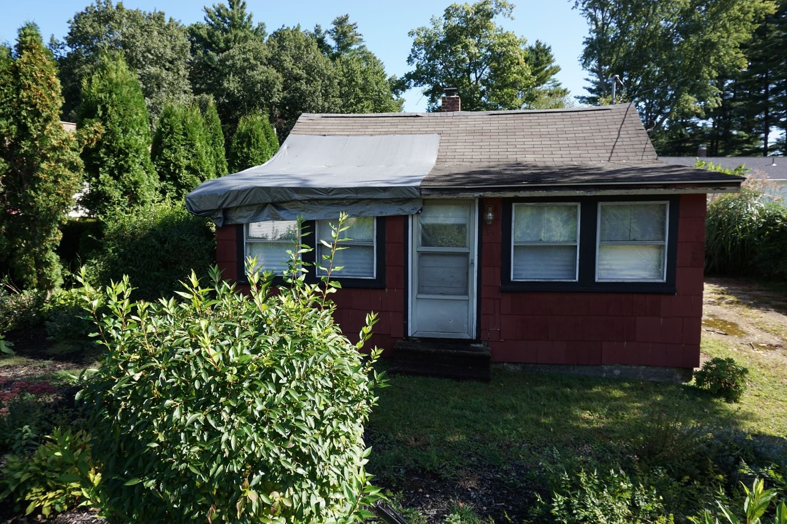59 Lake View Ave West Brookfield — Photo 2 of 17
