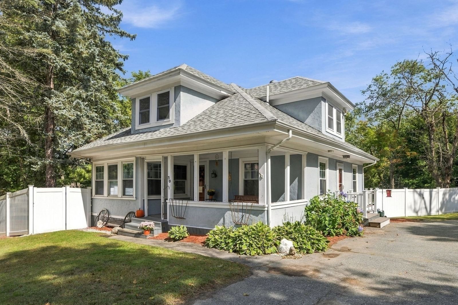 Property at 30 Alton Ave, Haverhill, MA 01835