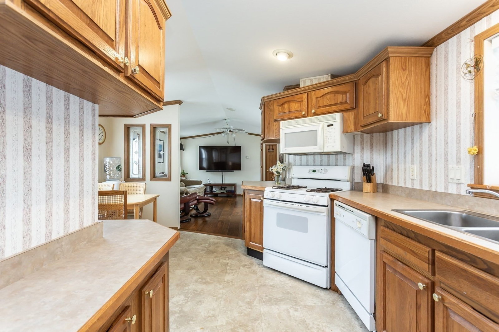 27 Smith St #2 Norton — Photo 9 of 21