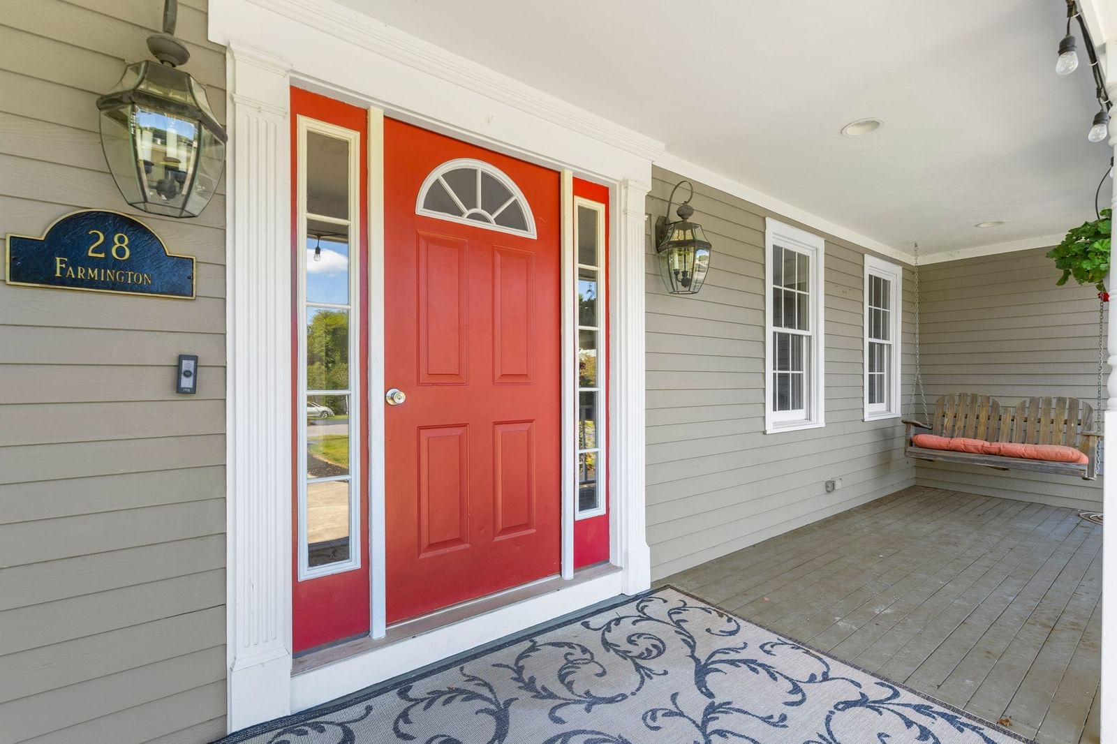28 Farmington Drive Shrewsbury — Photo 2 of 41