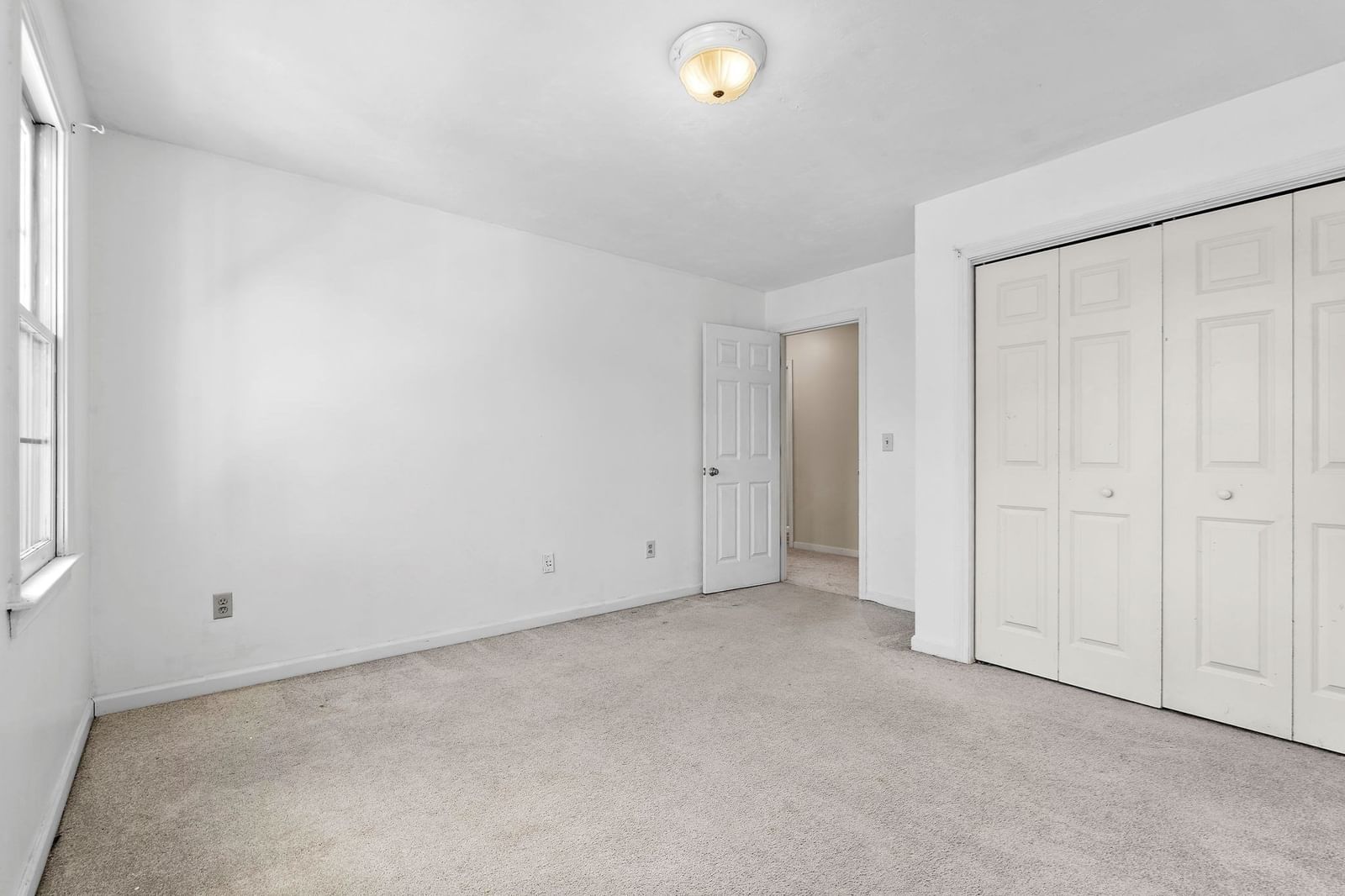 28 Farmington Drive Shrewsbury — Photo 26 of 41