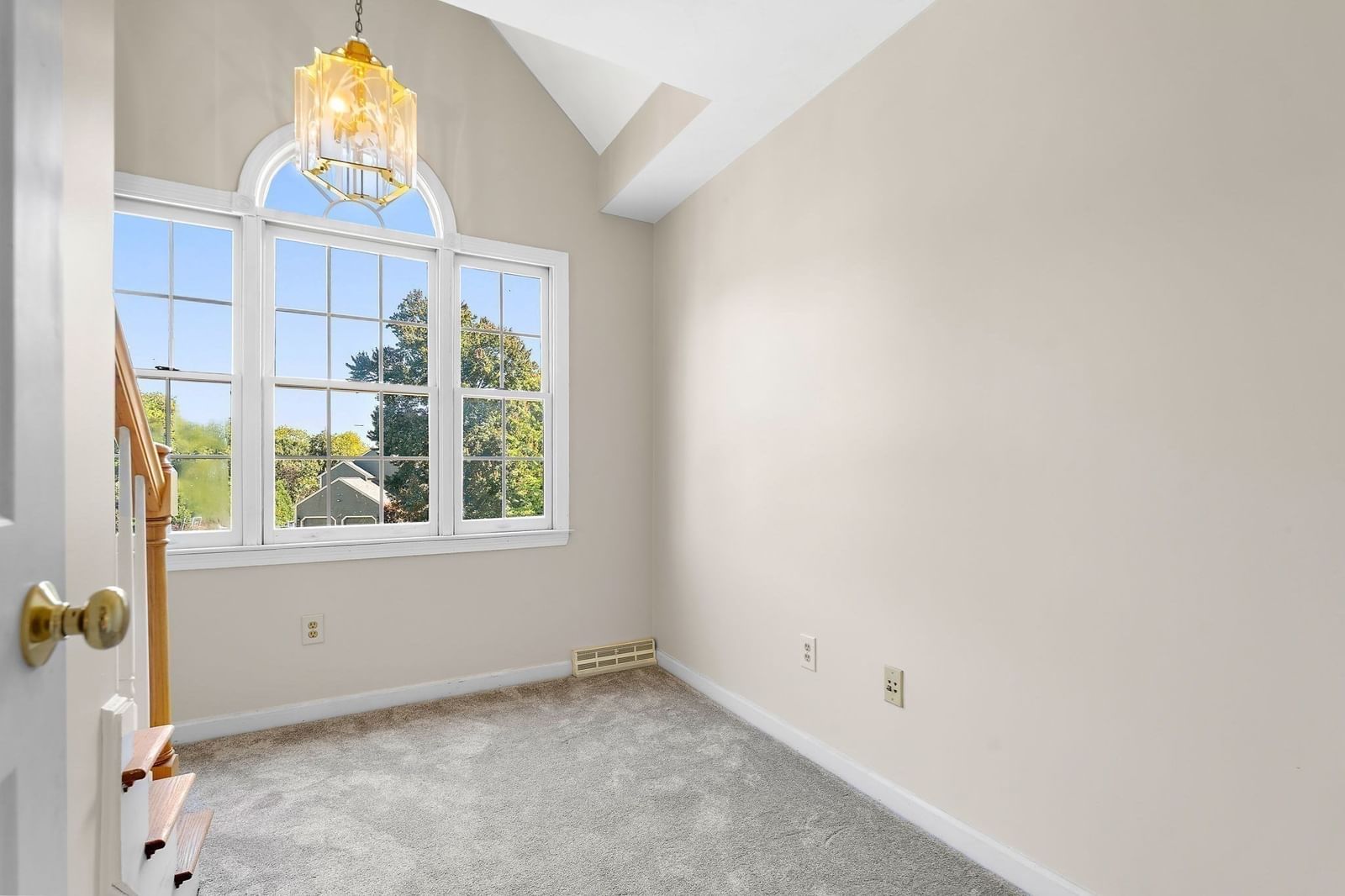 28 Farmington Drive Shrewsbury — Photo 28 of 41