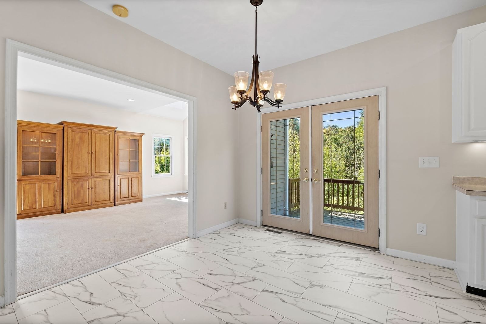 28 Farmington Drive Shrewsbury — Photo 9 of 41