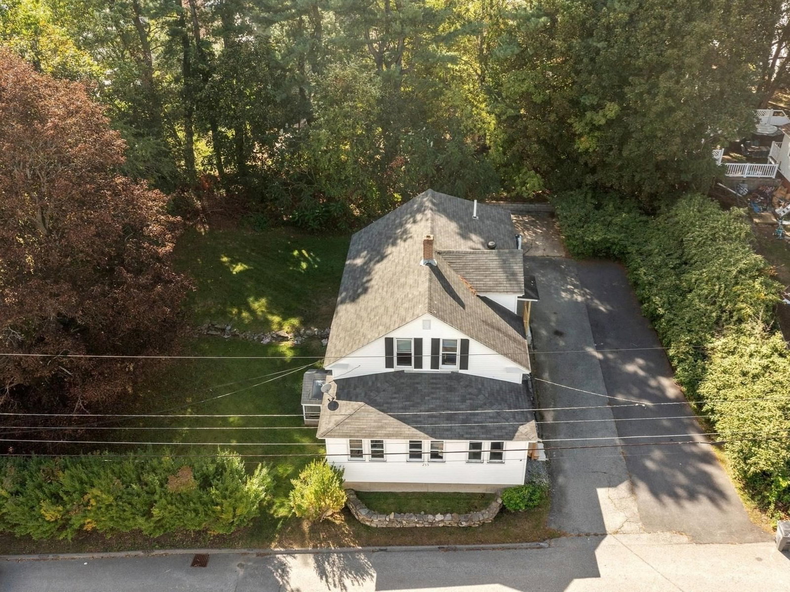 255 Greenwood St Gardner — Photo 2 of 33