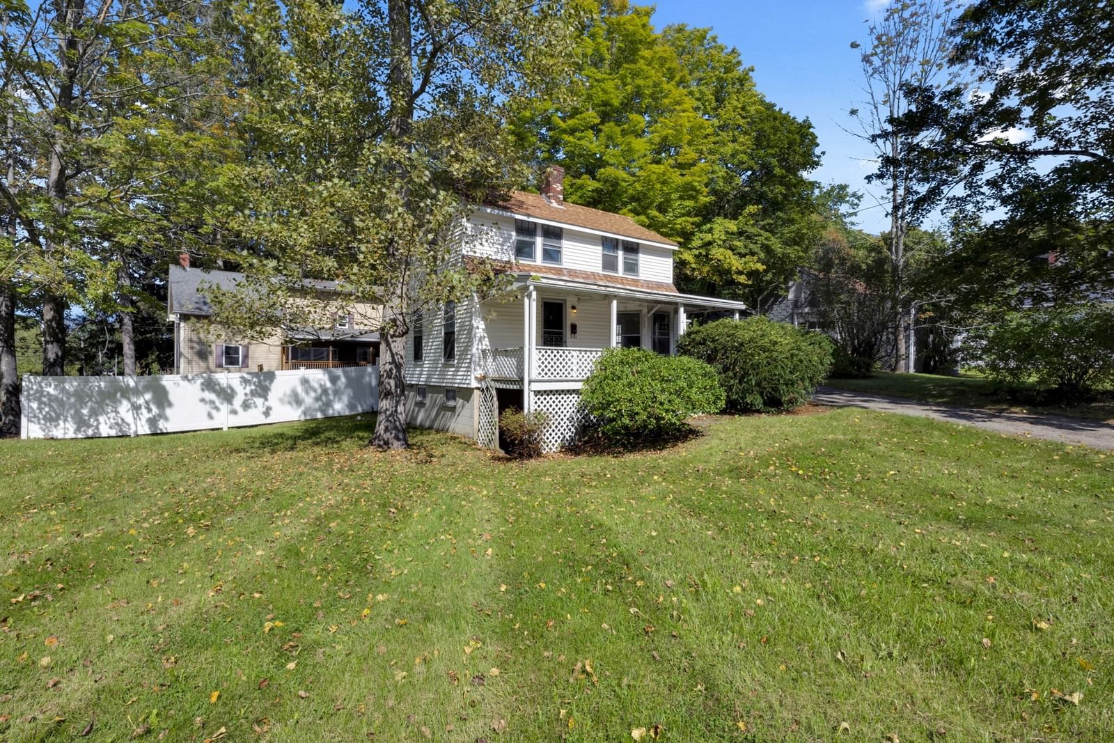 Property at 3 Fullam Hill Rd, North Brookfield, MA 01535