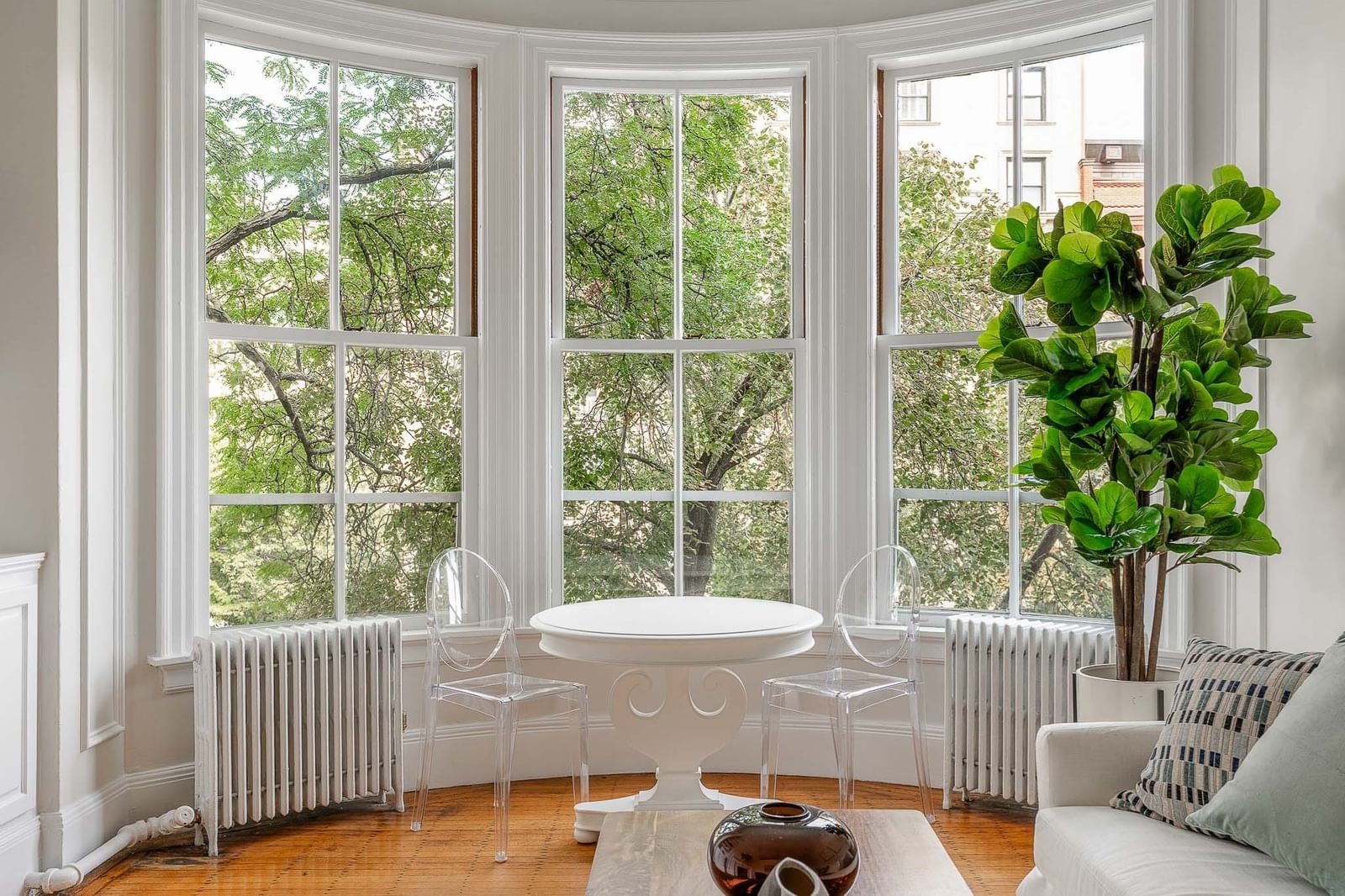 411 Beacon St #5 Boston — Photo 2 of 12