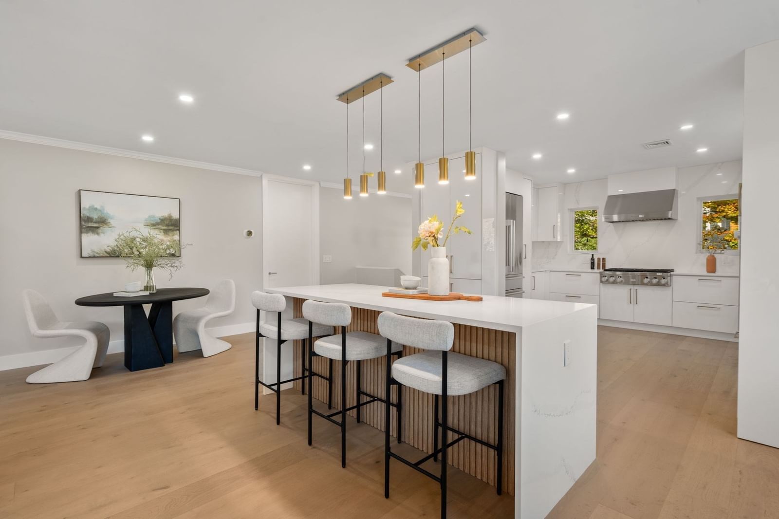 8 Irene Rd Bedford — Photo 12 of 23
