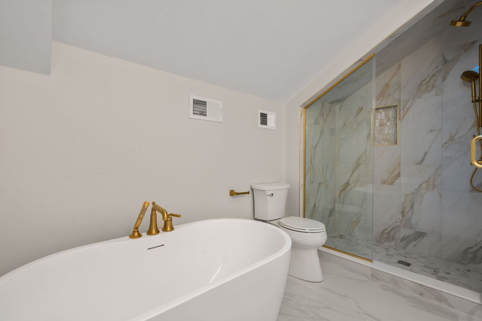 8 Irene Rd Bedford — Photo 17 of 23
