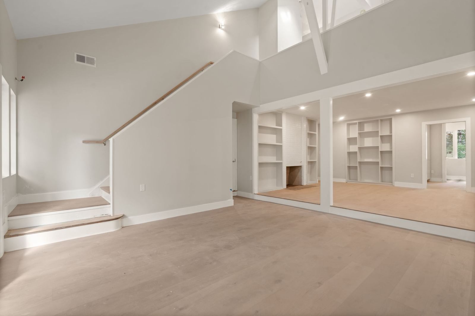 8 Irene Rd Bedford — Photo 6 of 23