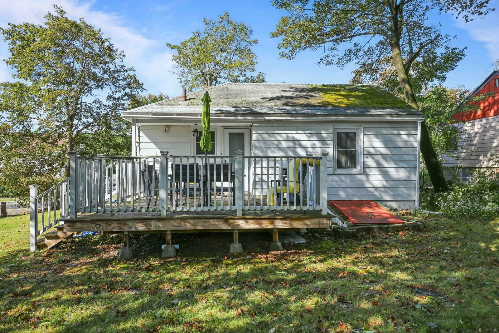 4 Pomona Rd Worcester — Photo 4 of 7