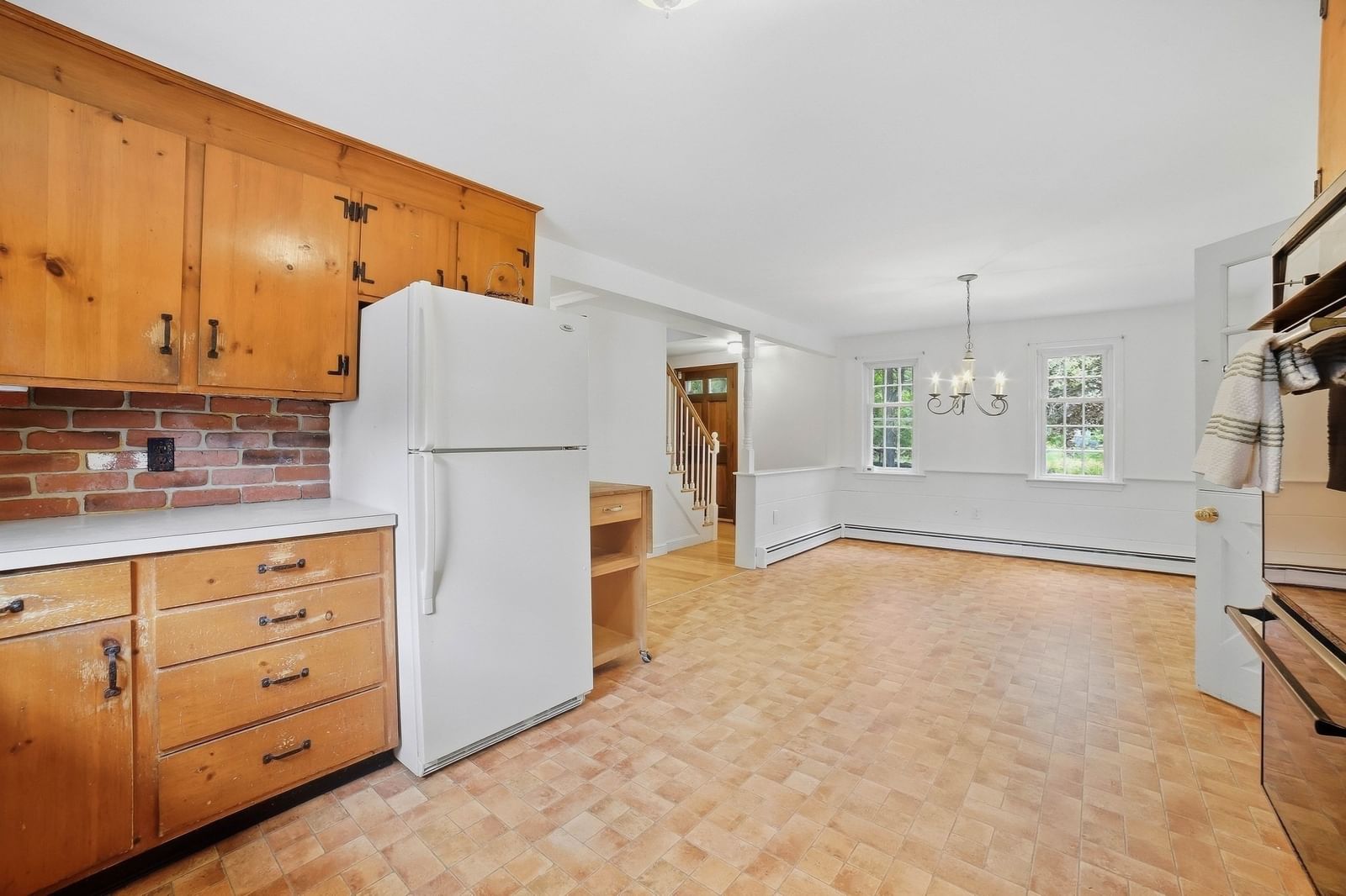 407 Stow Rd Boxborough — Photo 13 of 42