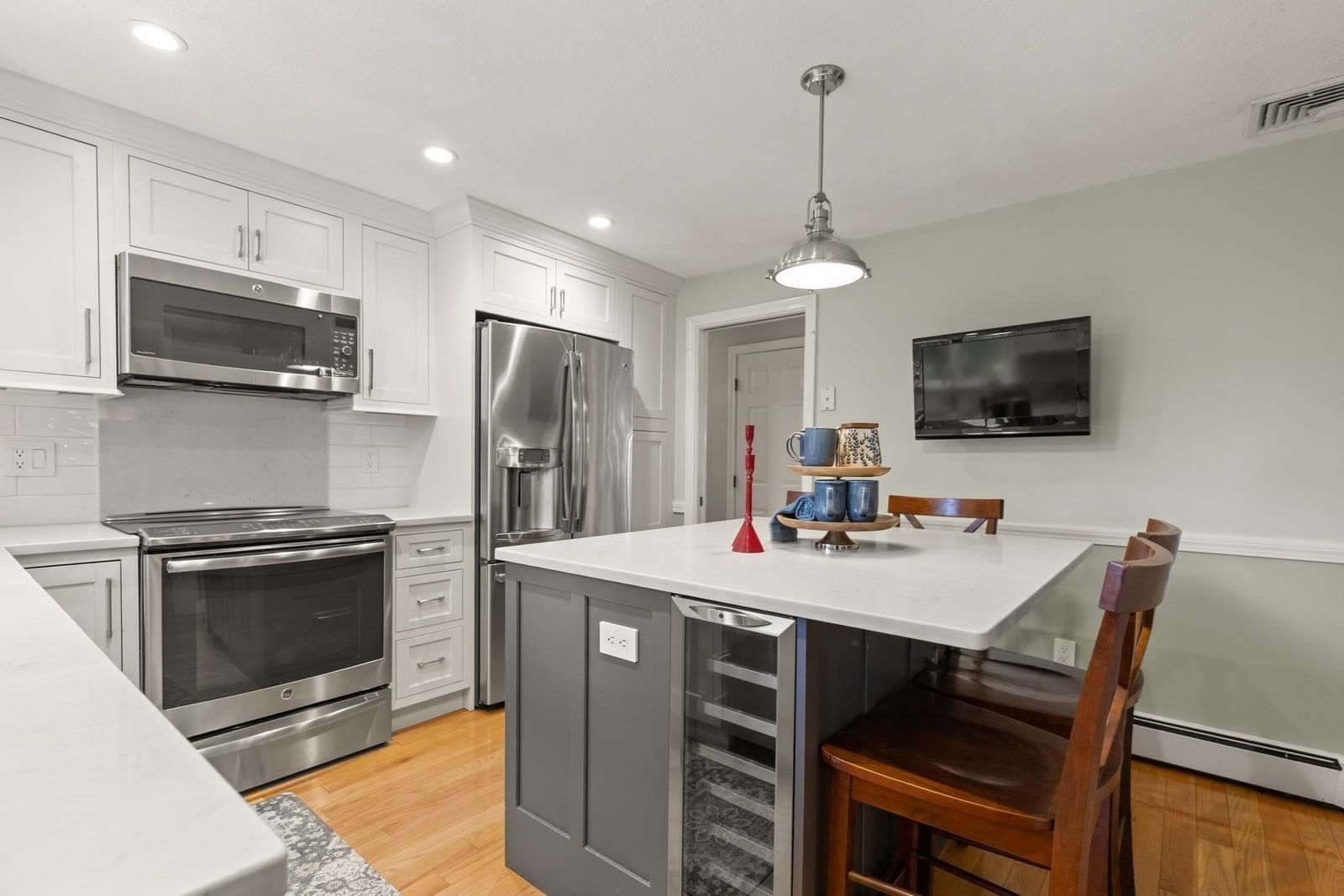 45 Johanna Drive Reading — Photo 18 of 40