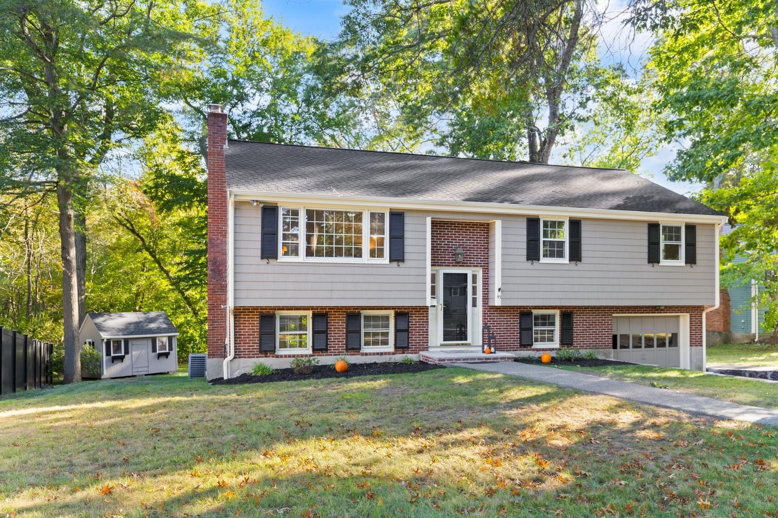 45 Johanna Drive Reading — Photo 3 of 40