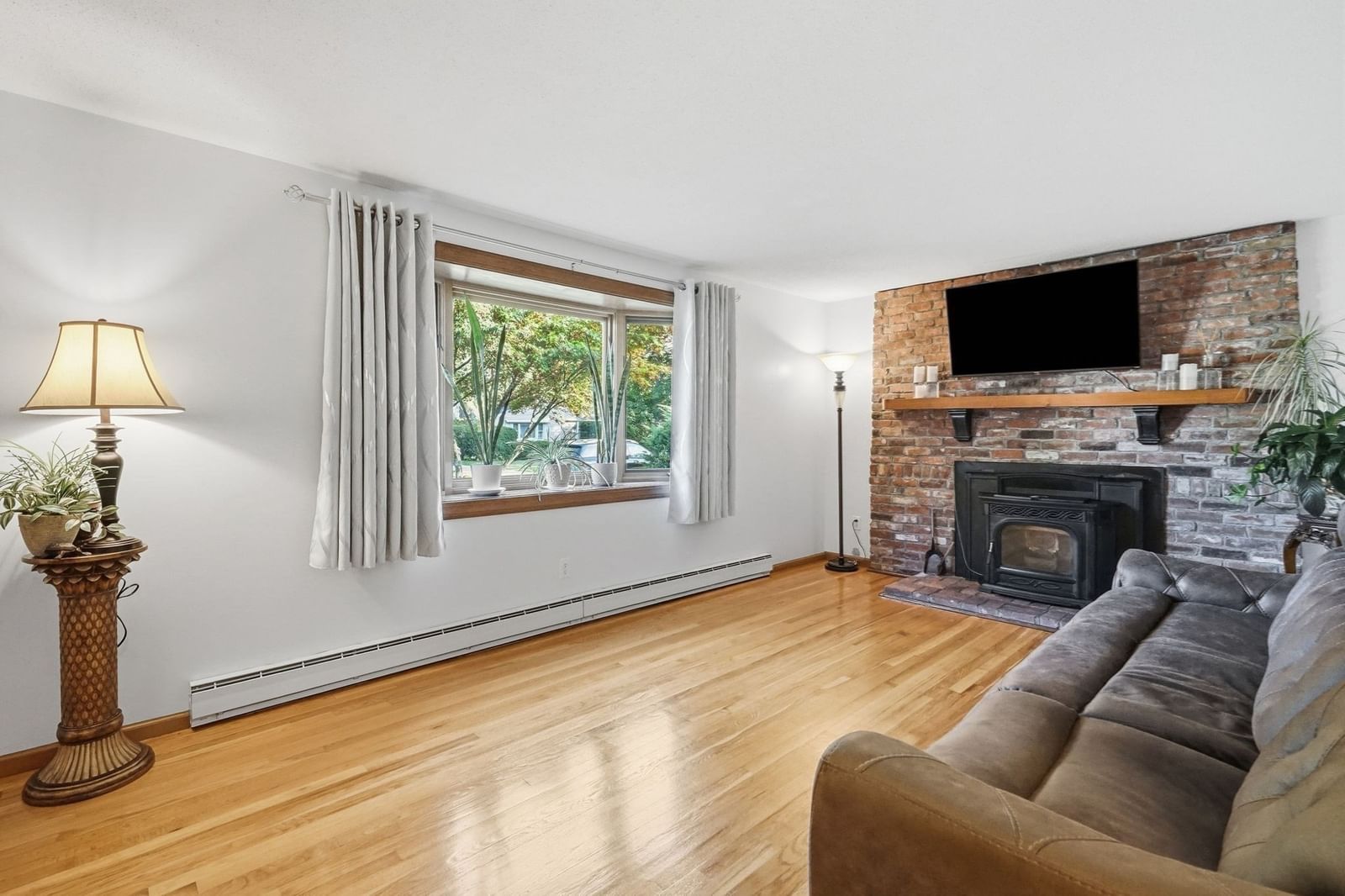 46 Country Rd Agawam — Photo 15 of 42