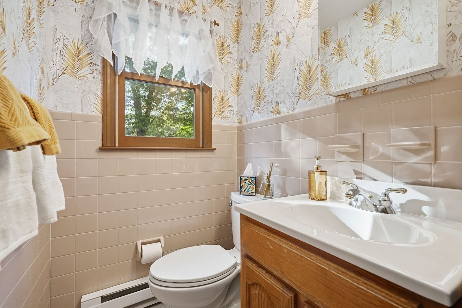 46 Country Rd Agawam — Photo 17 of 42