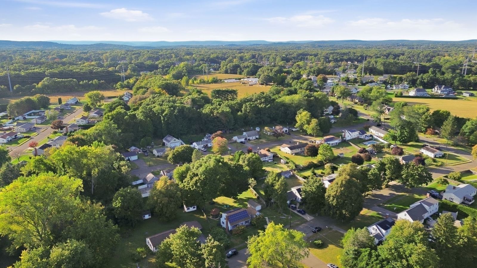 46 Country Rd Agawam — Photo 41 of 42
