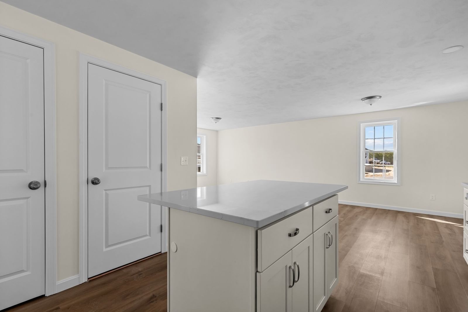 29 Bumblebee Dr Plymouth — Photo 14 of 32