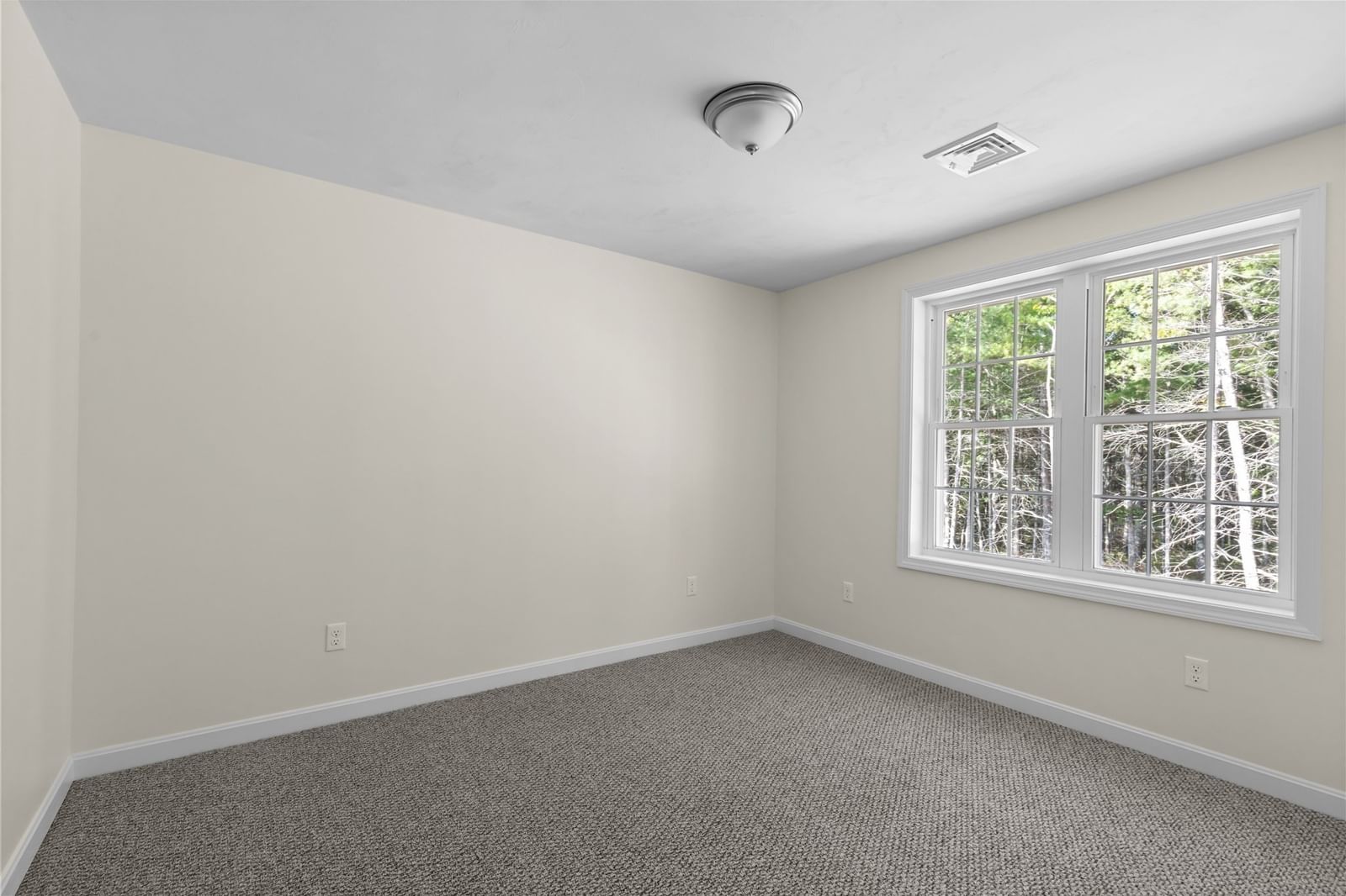 29 Bumblebee Dr Plymouth — Photo 27 of 32