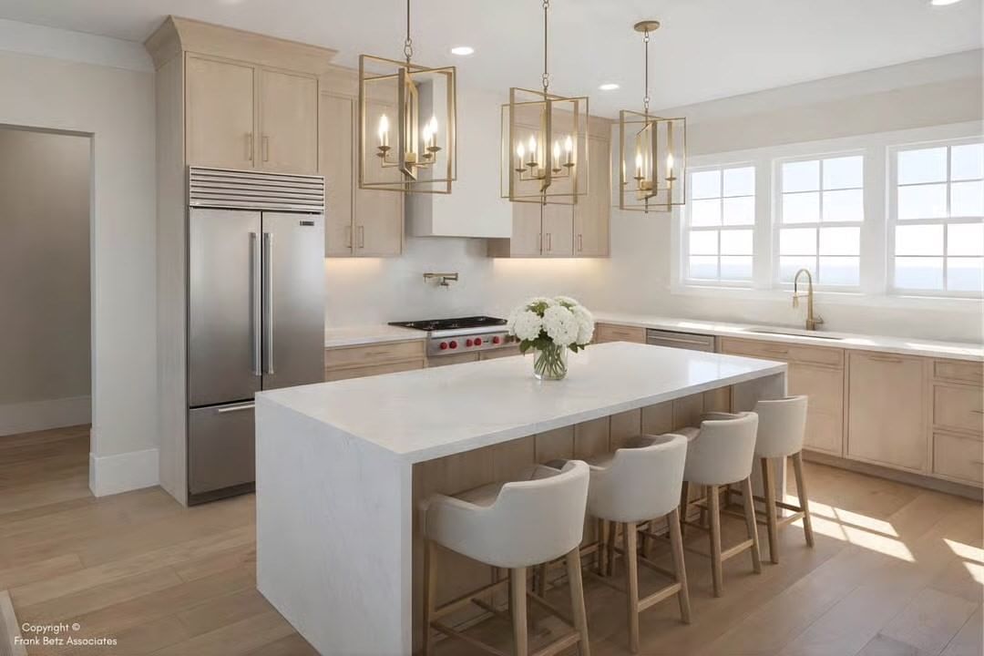 52 Howard St Milford — Photo 2 of 11