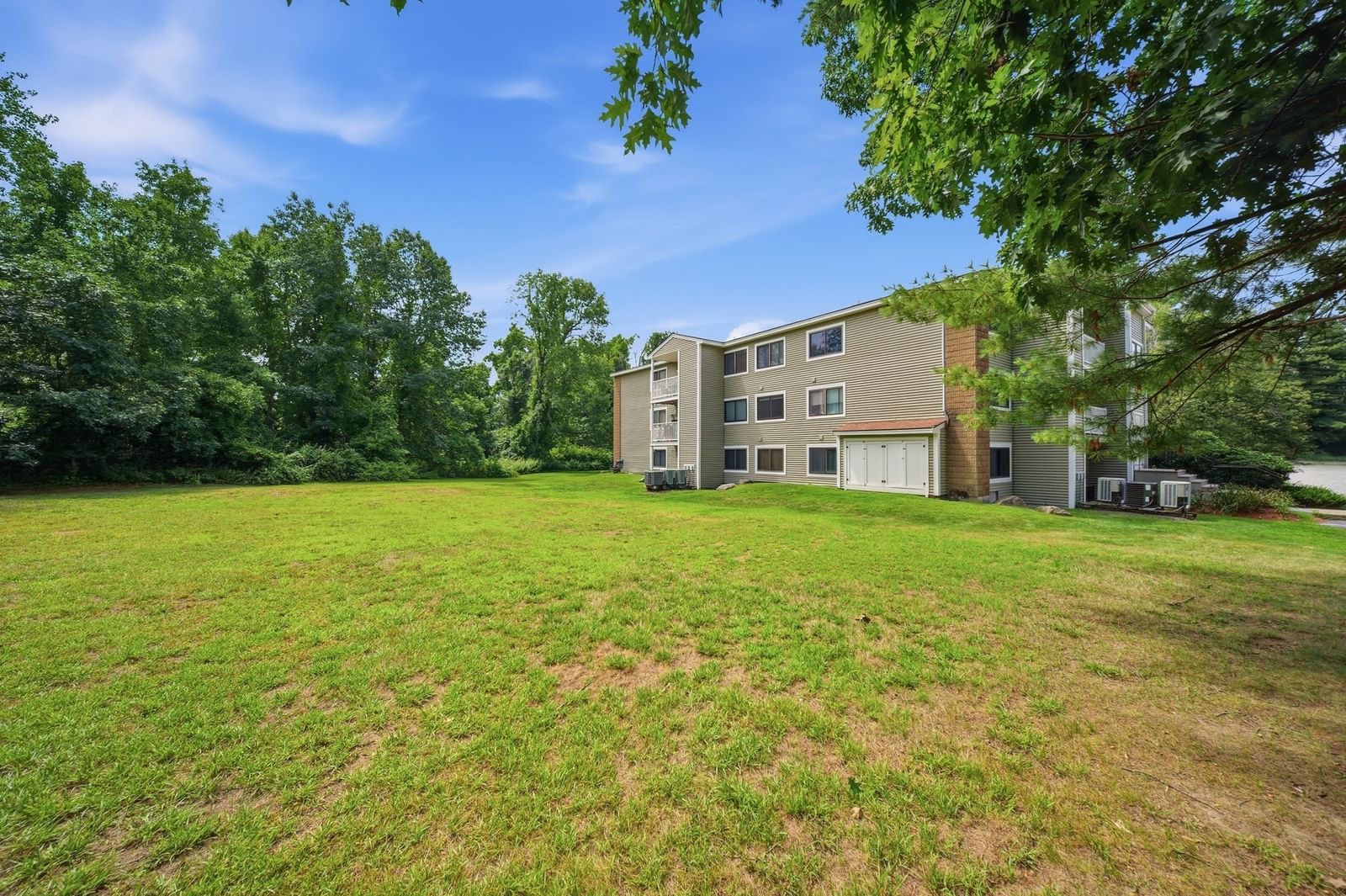3 Bridgeview Circle #57 Tyngsborough — Photo 16 of 19