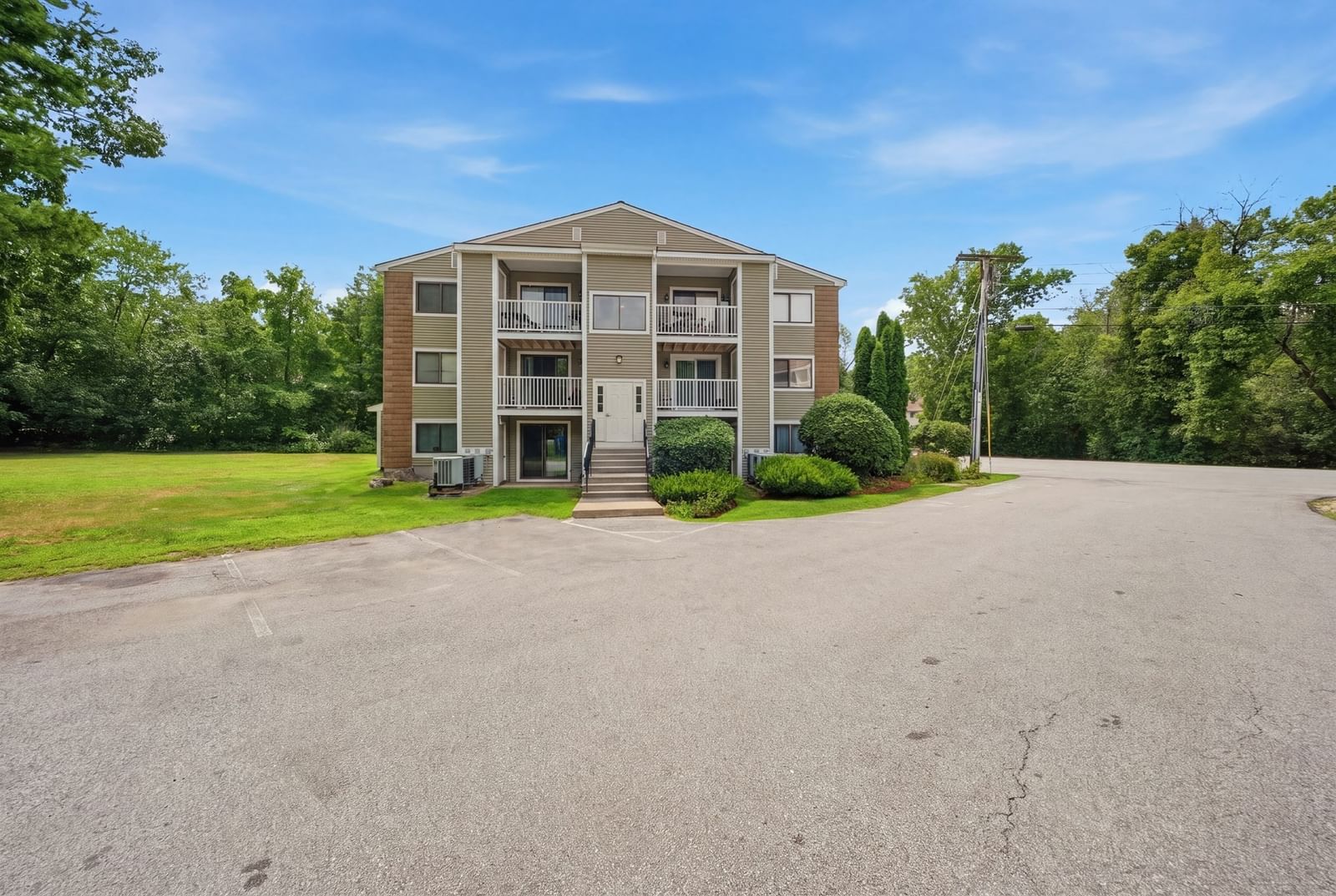 3 Bridgeview Circle #57 Tyngsborough — Photo 17 of 19