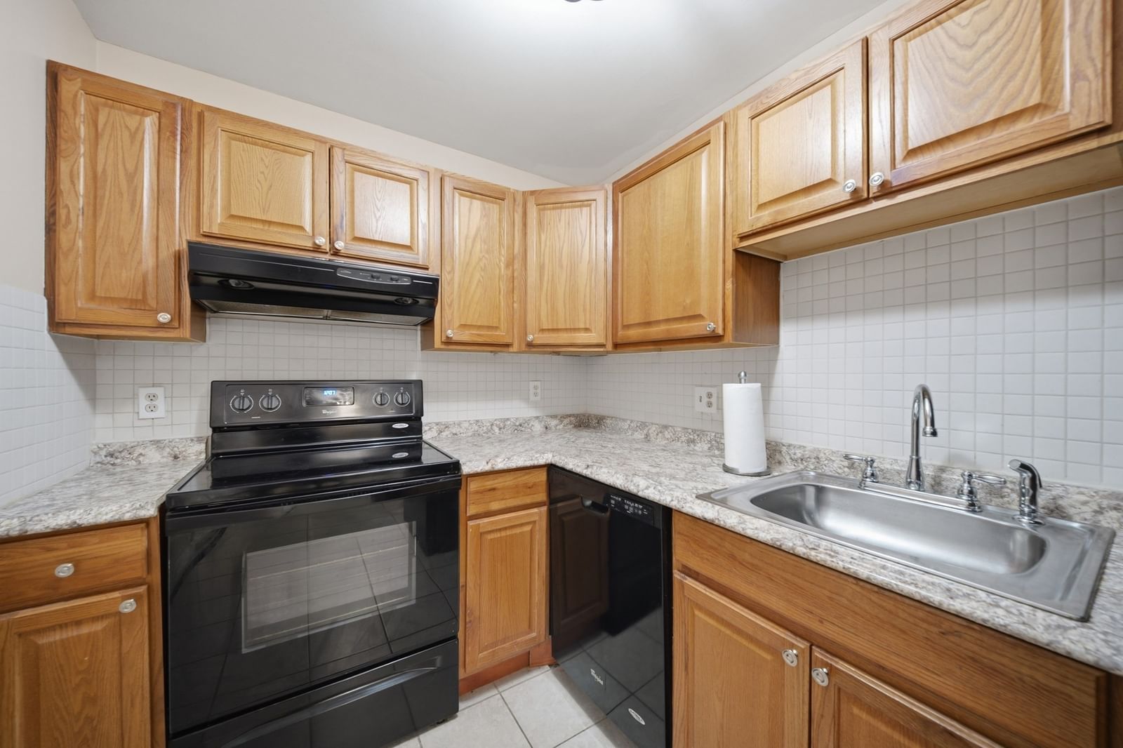 3 Bridgeview Circle #57 Tyngsborough — Photo 5 of 19