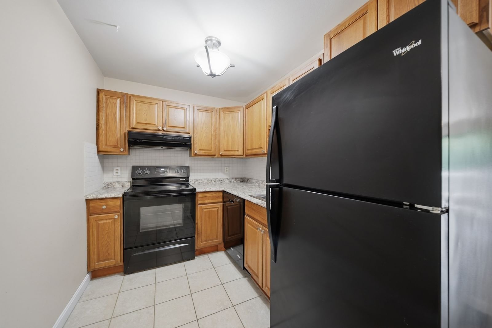 3 Bridgeview Circle #57 Tyngsborough — Photo 6 of 19