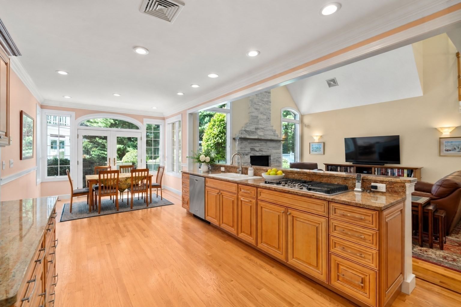 5 Elizabeth Way Lynnfield — Photo 10 of 42