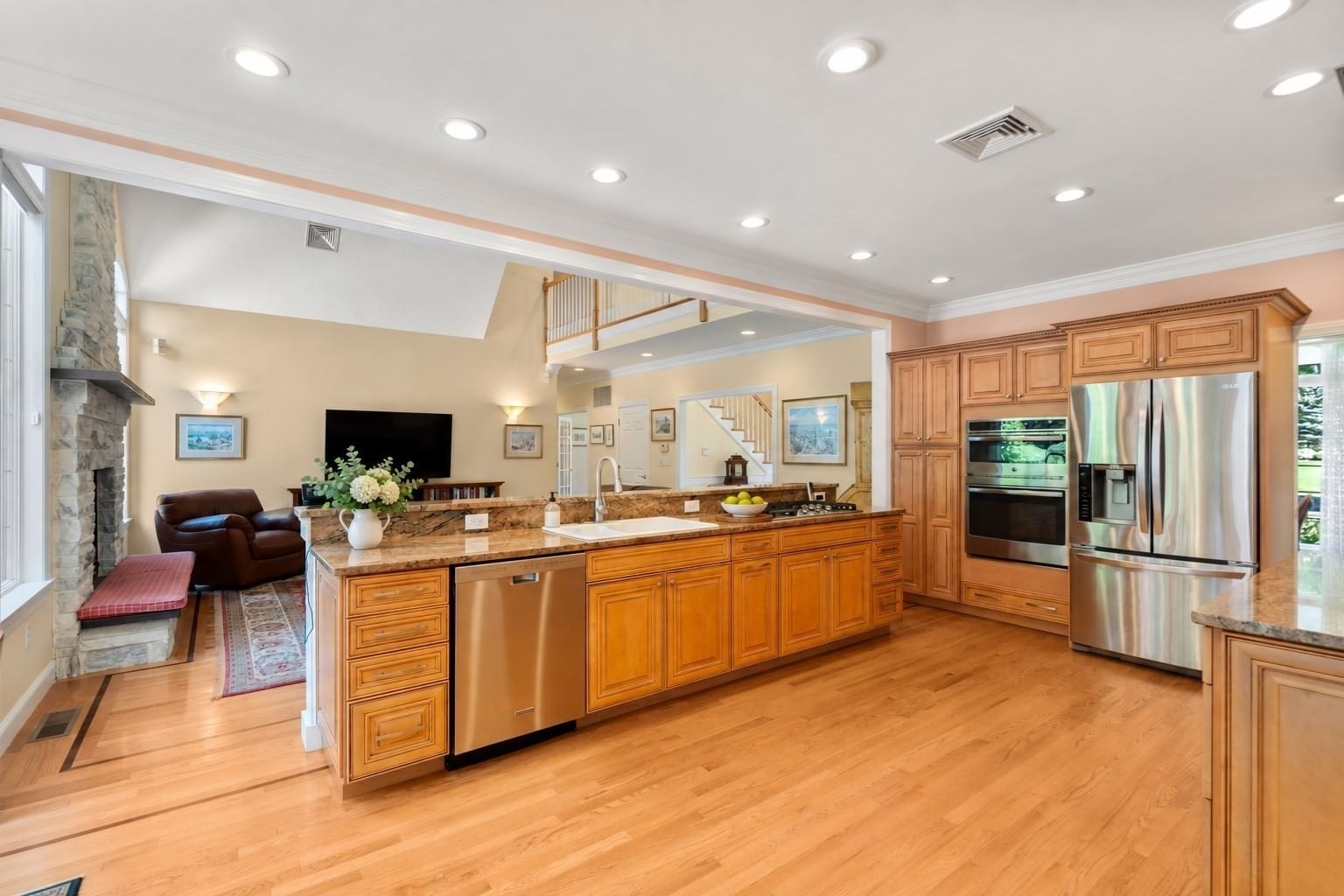 5 Elizabeth Way Lynnfield — Photo 9 of 42