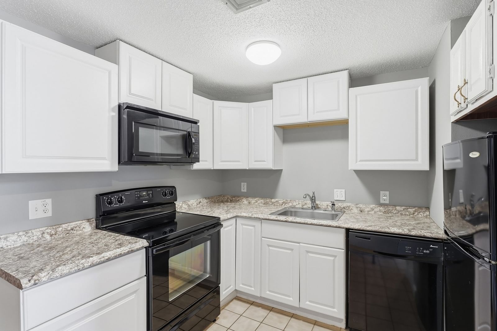 219 Central Street #2B Lowell — Photo 14 of 20