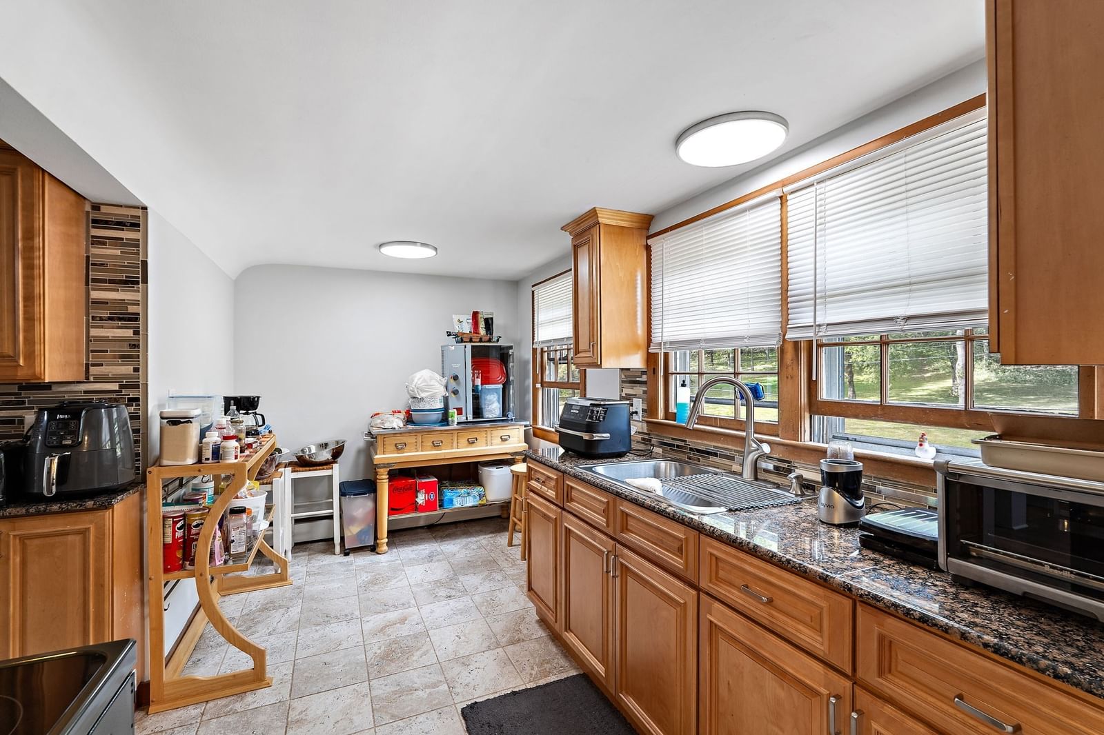 49 South St Northborough — Photo 12 of 25