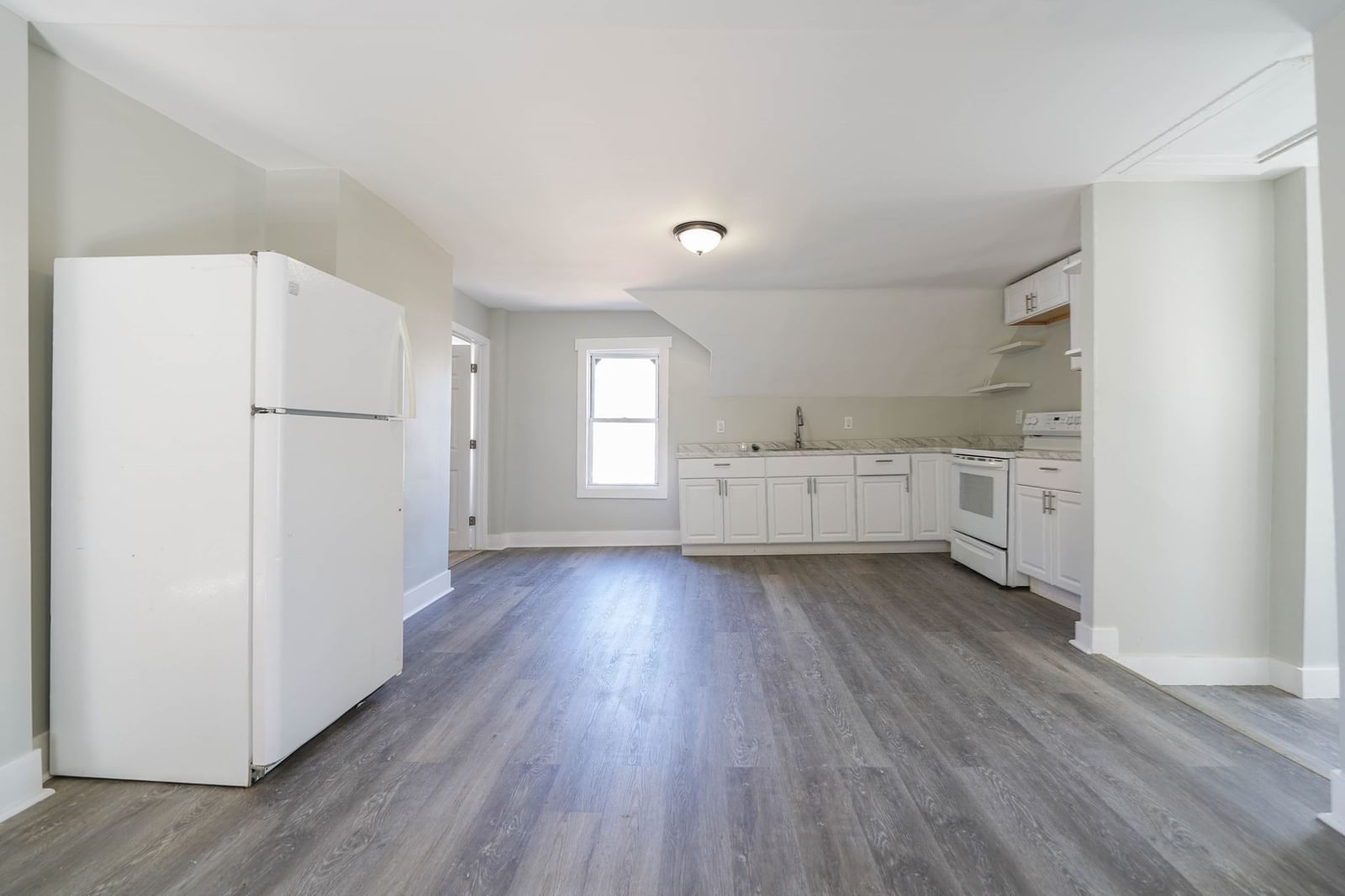 252 Somerset Avenue Taunton — Photo 14 of 26