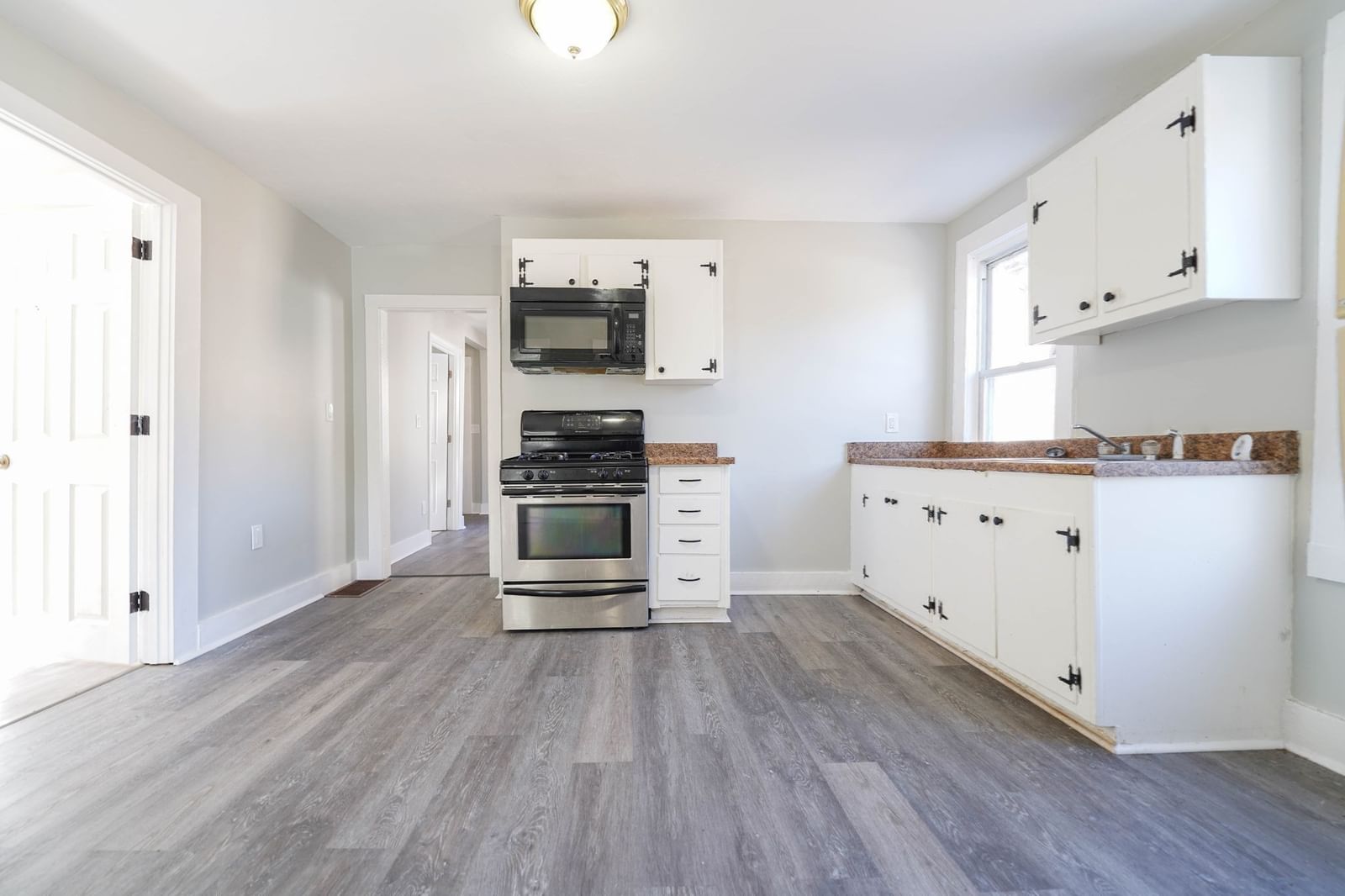 252 Somerset Avenue Taunton — Photo 7 of 26